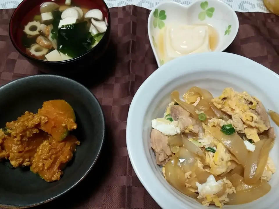 親子丼
すまし汁
カボチャの残り
卵豆腐|かなりんさん