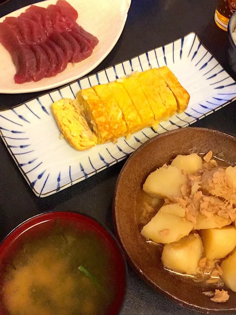 じゃがいもとツナの煮物 & ネギ入りだし巻き卵 & マグロのお刺身|ぺろたんさん