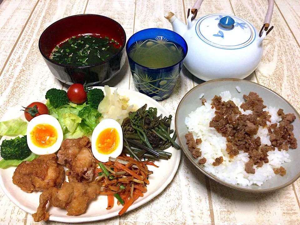 Snapdishの料理写真:今日の男飯(๑>◡<๑)多分自分がお弁当作るとこうなるかな〜♫|ひーちゃんさん