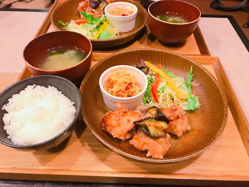 今日のごはん
鶏のからあげ甘辛だれ|ちゃみこさん