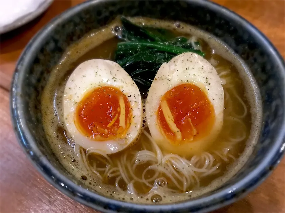 三輪 出汁カレー温めん 味玉トッピング|半田手延べそうめんの店 阿波や壱兆さん