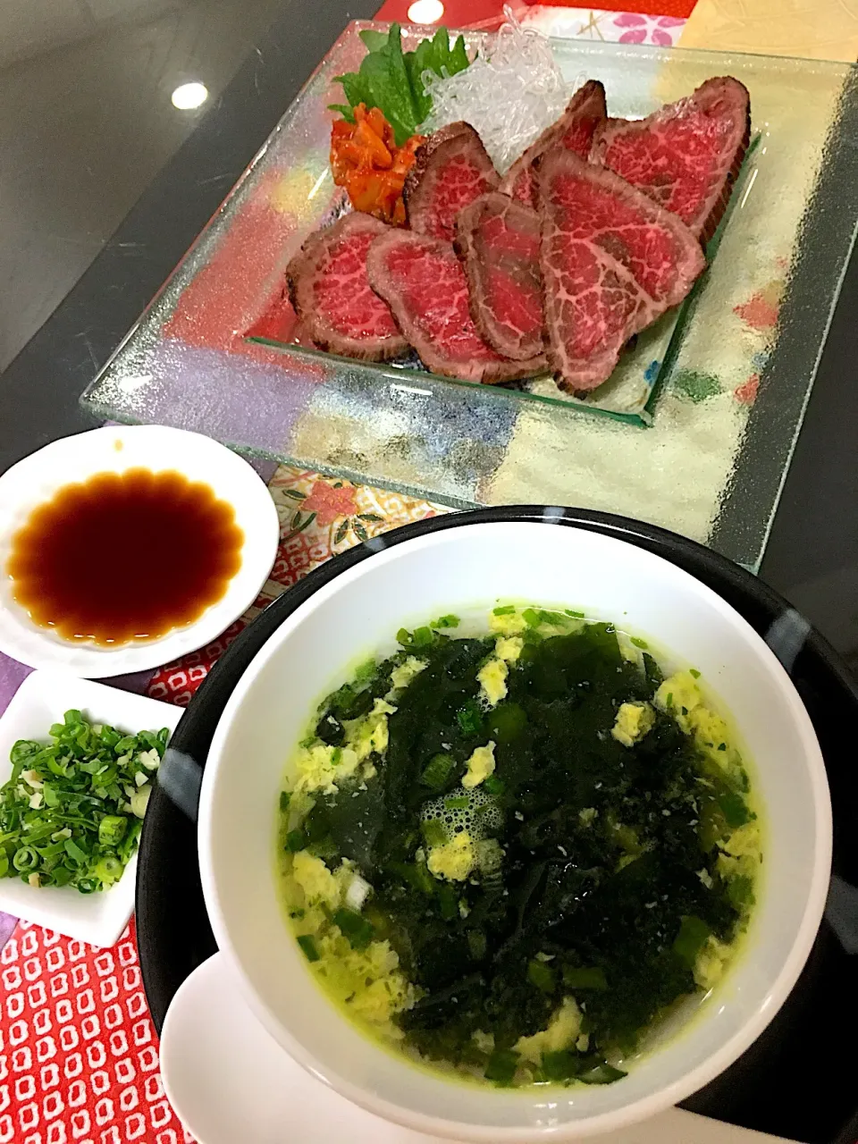 今日は和牛炙り焼きと♪わかめとたまごのスープ|プクママさん