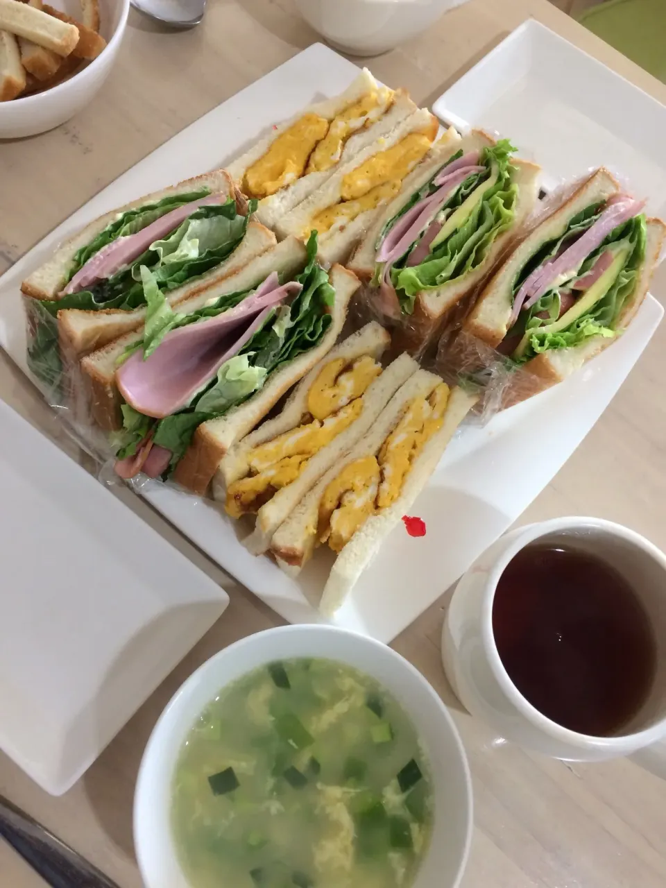 Snapdishの料理写真:今日の男子料理 サンドイッチとスープ|Booパパさん