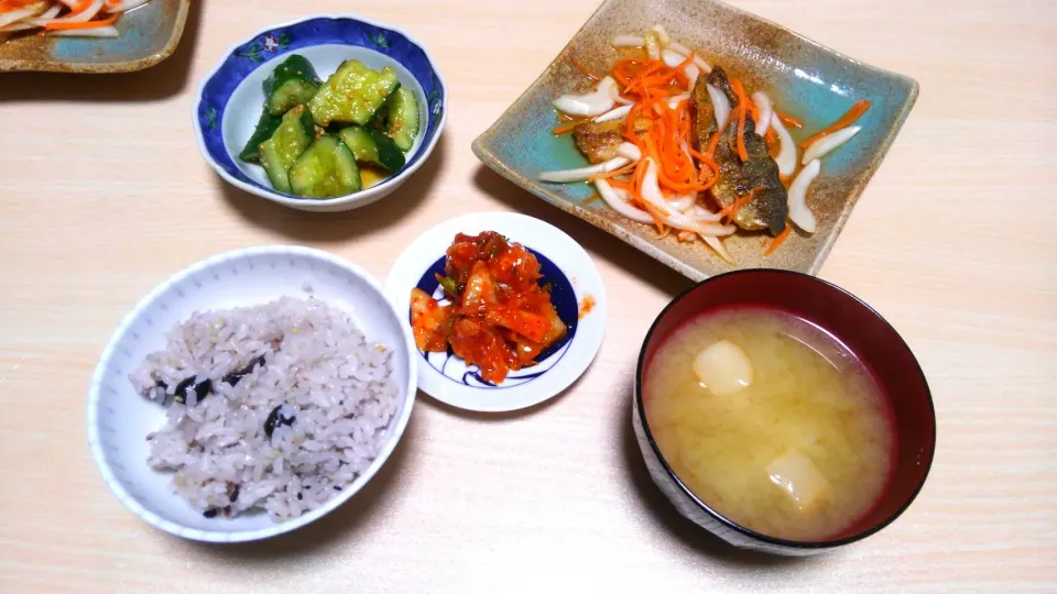 ３月１１日　鯵南蛮　やみつききゅうり　キムチ　お味噌汁|いもこ。さん