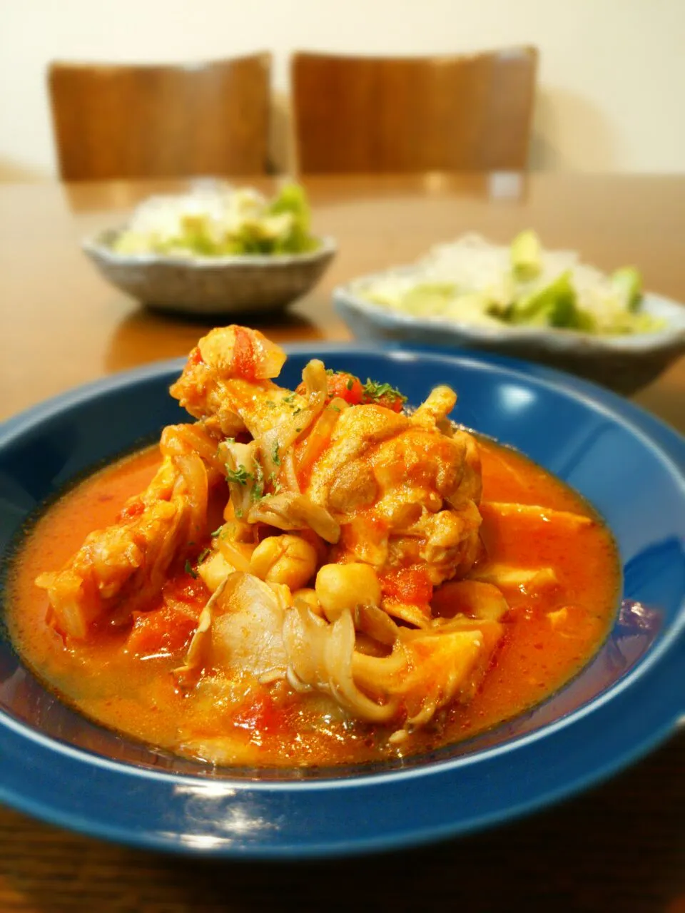 ひよこ豆と鶏手羽元のトマト煮込み|やっこさん