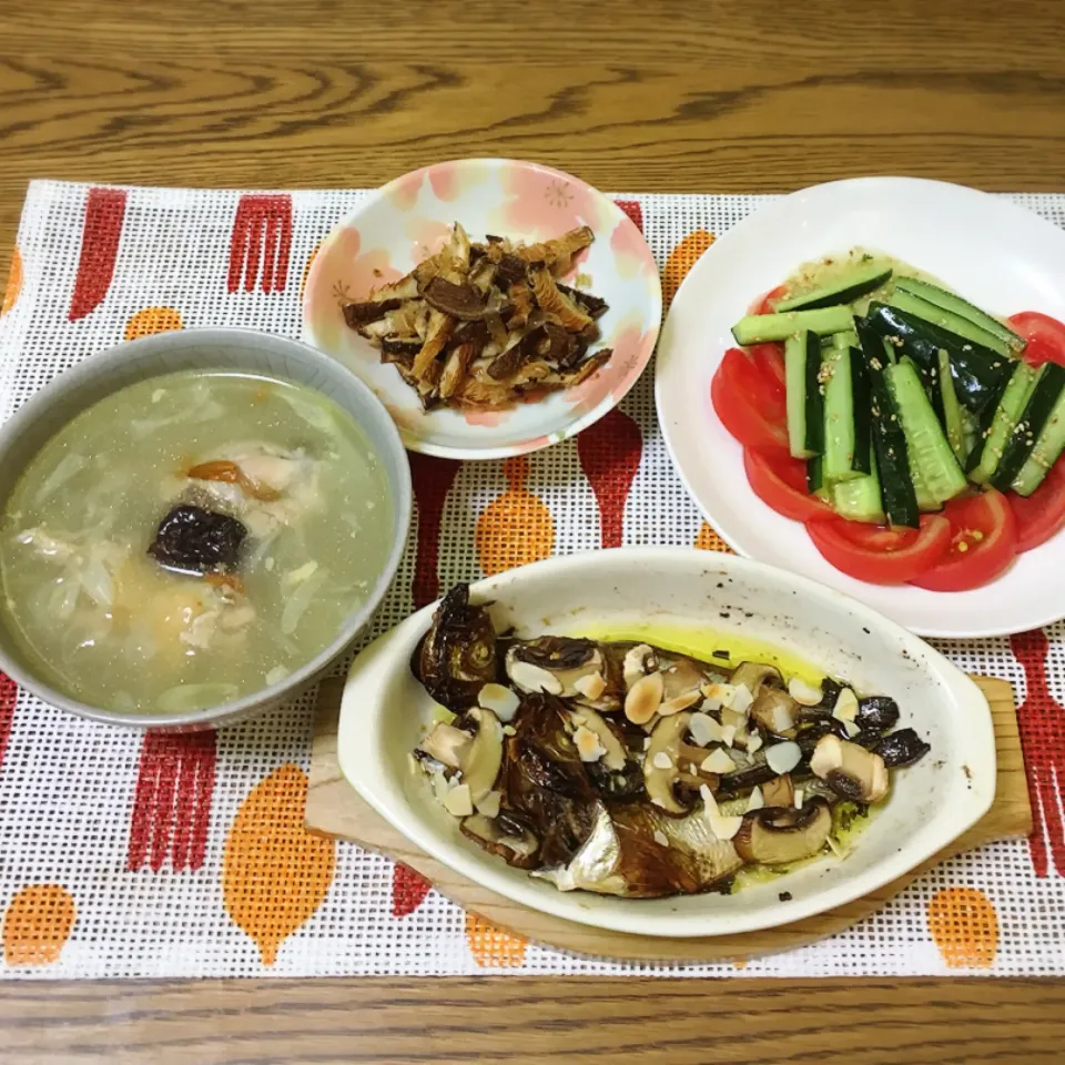 参鶏湯・椎茸の焼きびたし・うまダレきゅうりとトマト・ハタハタの干物でアヒージョ風|美也子さん