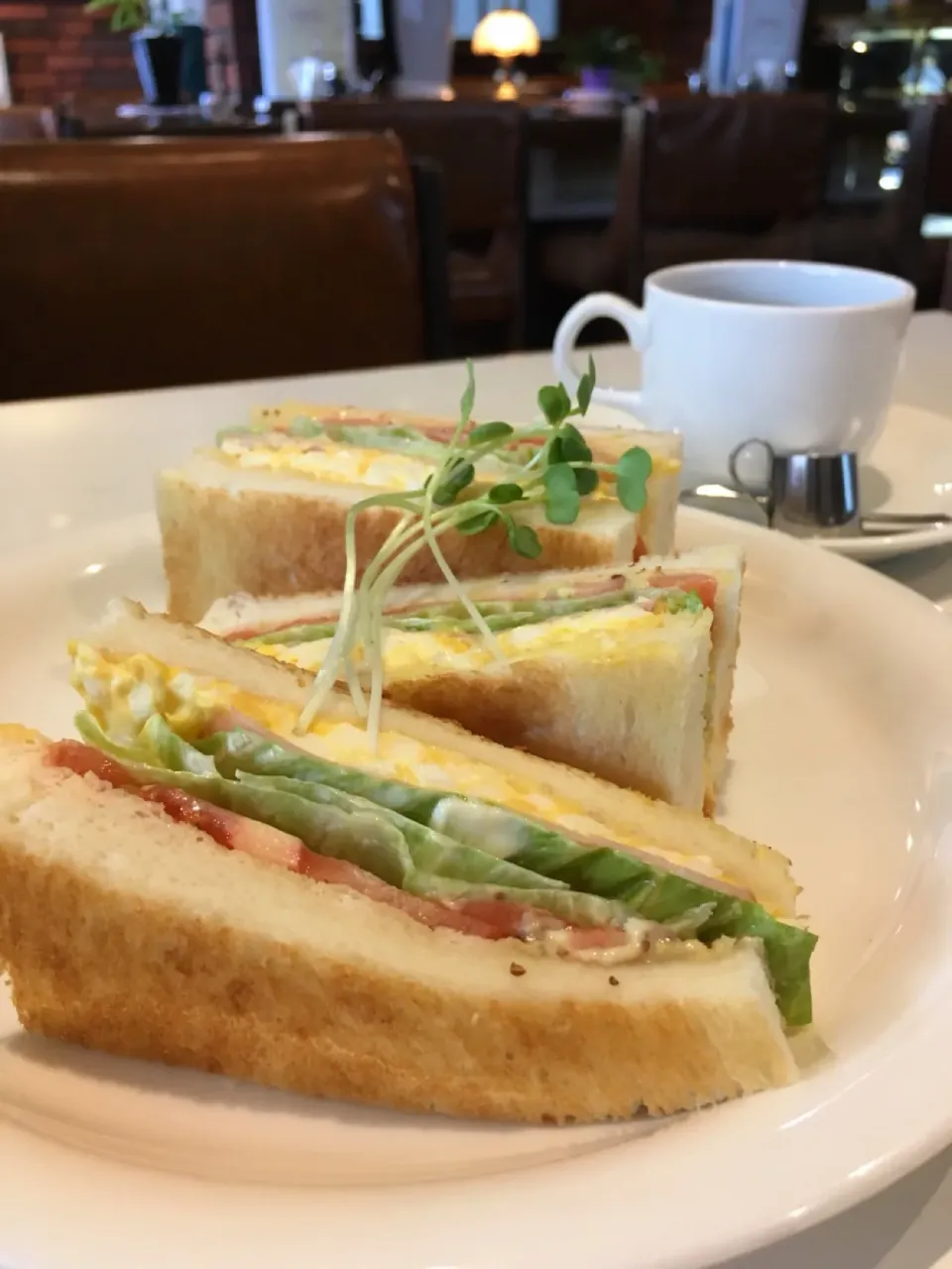 たまごとハムのトーストサンド🥪☕️ʕ-̼͡-ʔ #七海の純喫茶探訪|七海さん