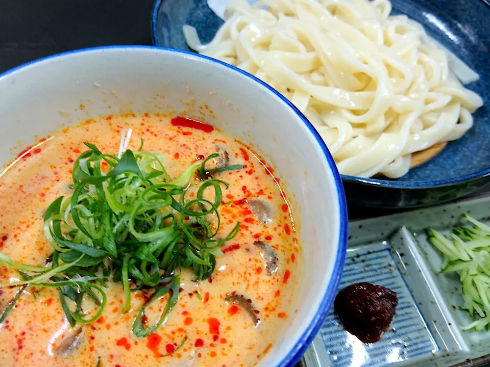 ごまダレうどん|村長さん