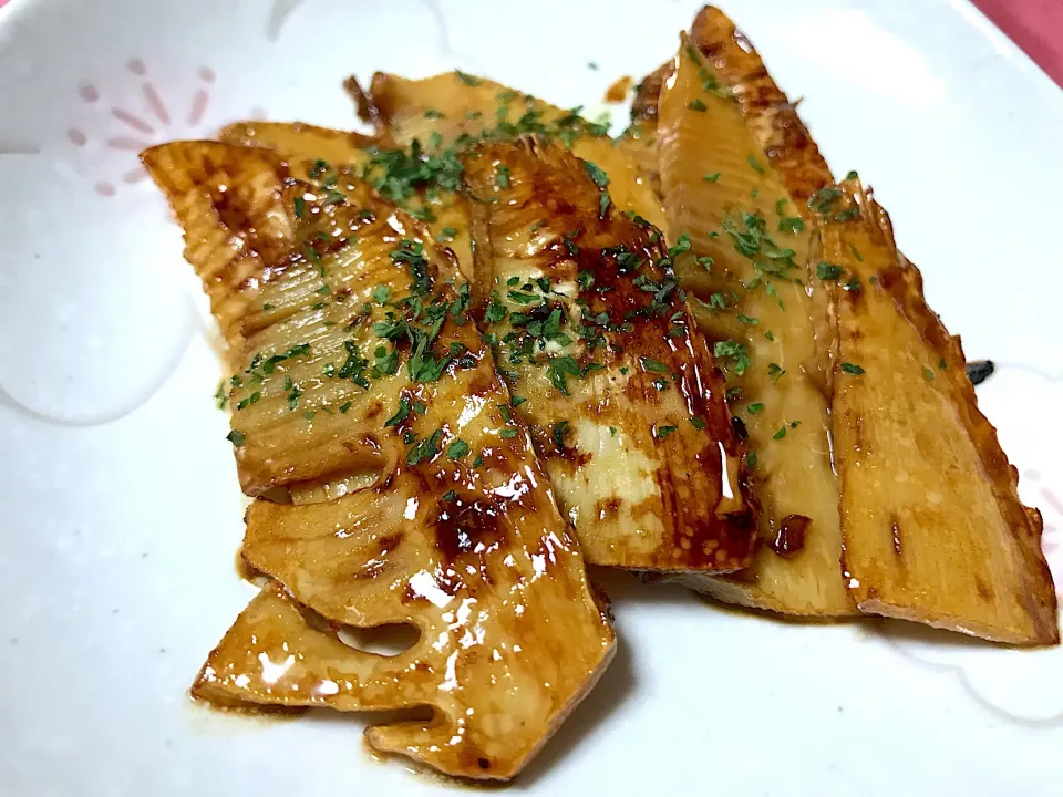 たけのこのバター醤油焼き
#たけのこ#バター醤油焼き|優依さん