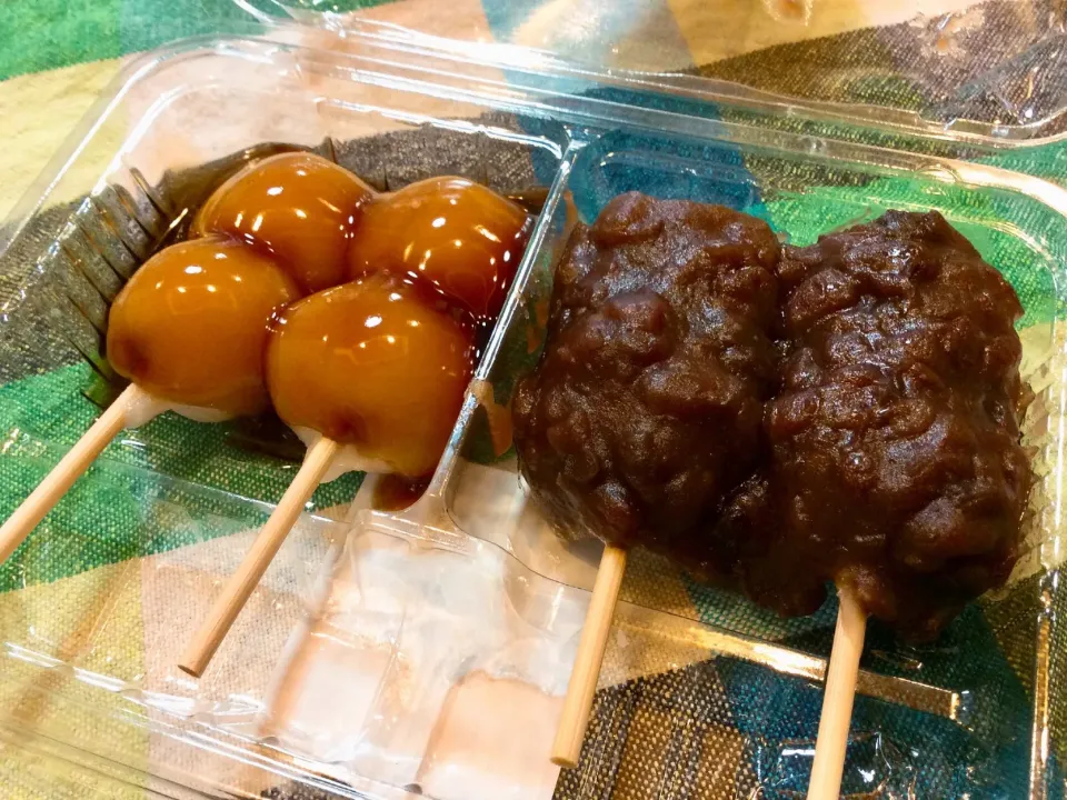 Snapdishの料理写真:これは良いね〜😋こんな時間ですが（笑）
二玉団子🍡❣️|アライさんさん