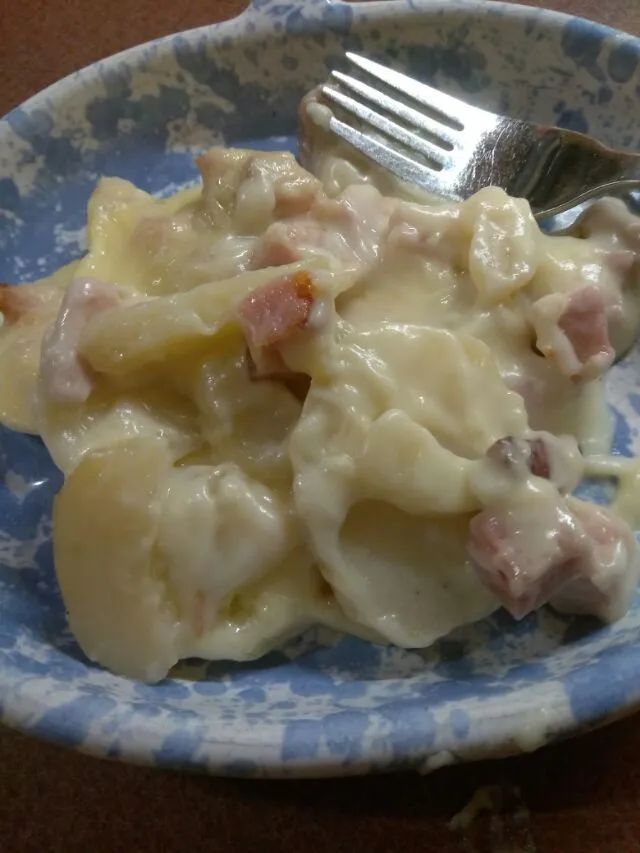 scalloped potatoes with ham|Polly Gelfusoさん