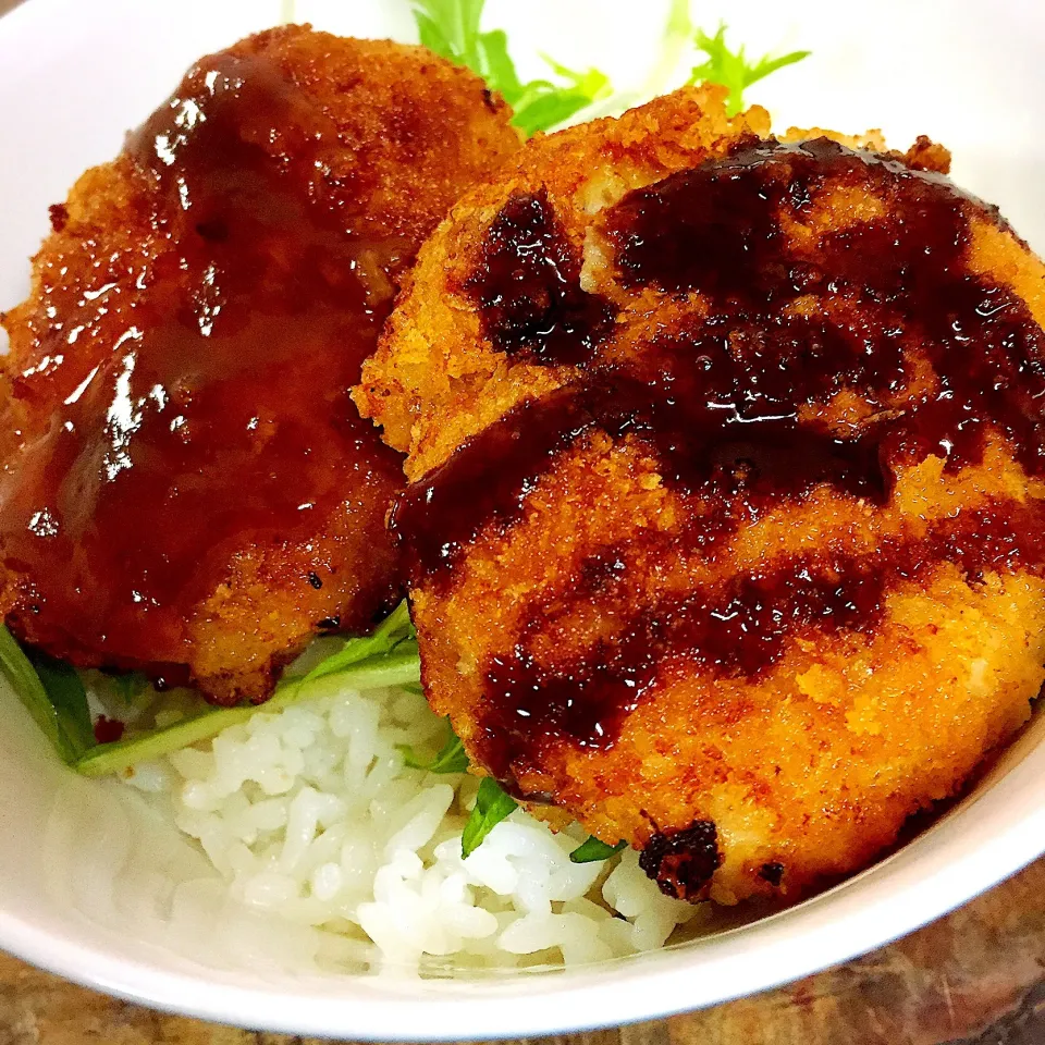 ソースカツ丼  〜甘ソースと激辛ソース〜|アッツさん