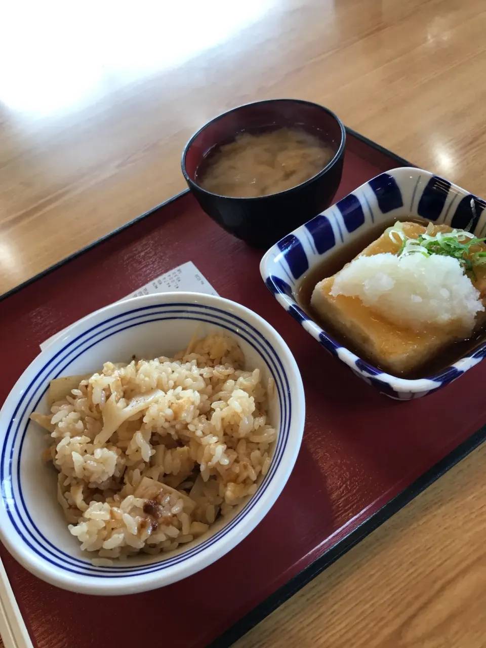 炊き込みご飯と揚げ出し豆腐|手品先輩さん