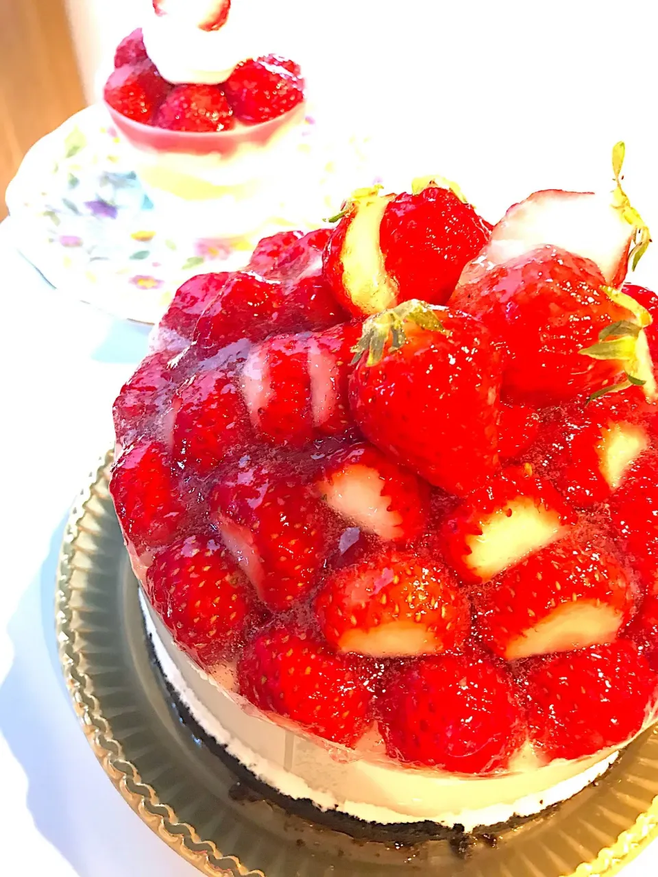 苺たっぷりレアチーズケーキ🍓|まるいのさん