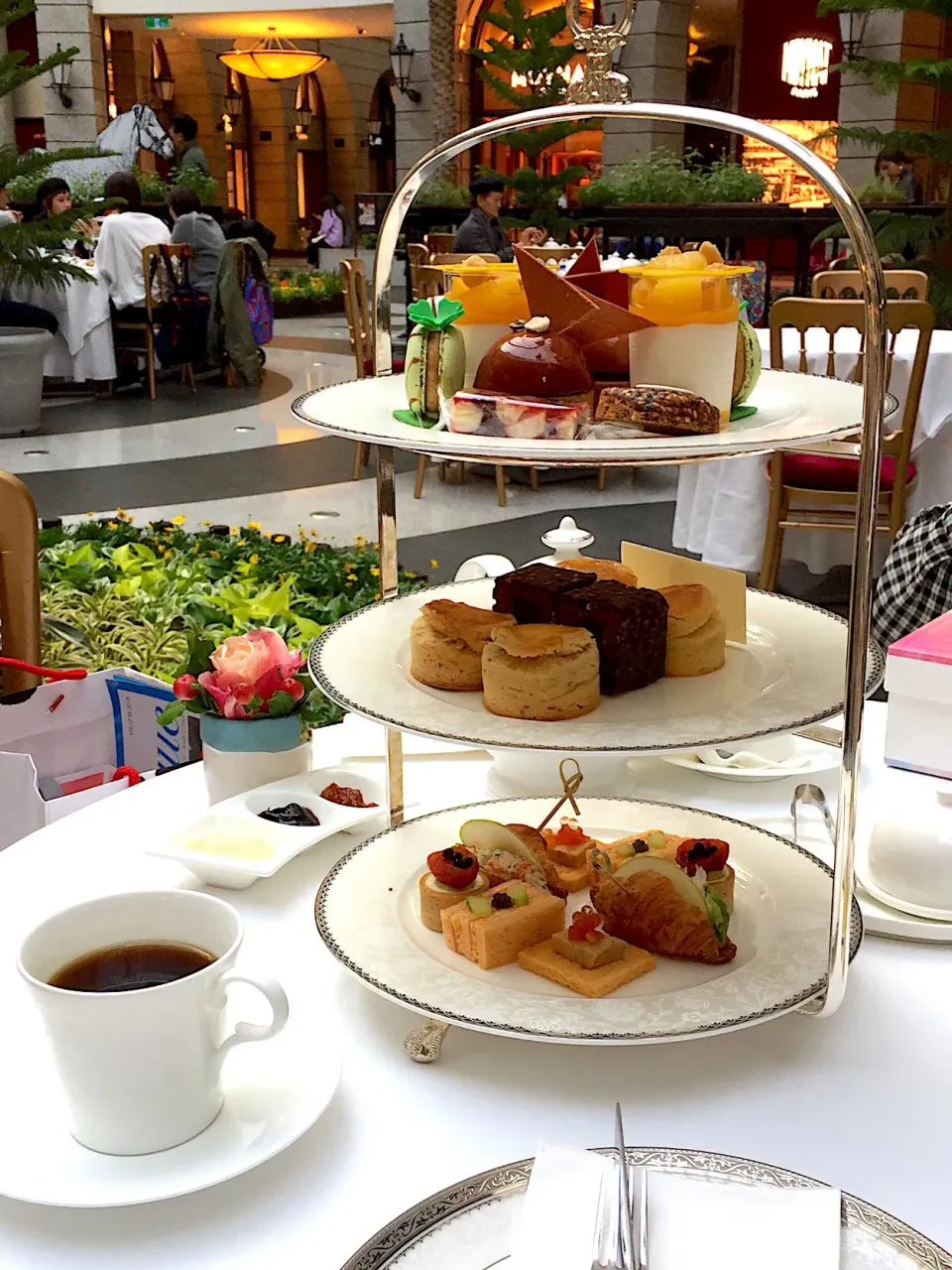 Snapdishの料理写真:Bella vita high tea|Amy Chenさん