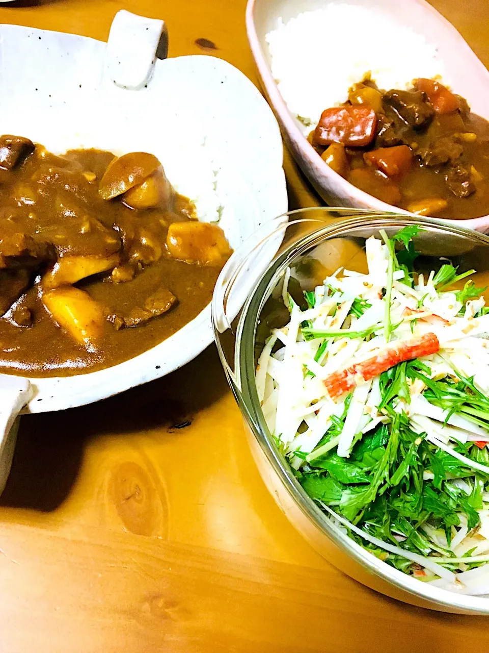 お昼ご飯はカレーライス🍛と大根サラダ━━(✿╹◡╹)人(╹◡╹✿)━━♪|さくたえさん