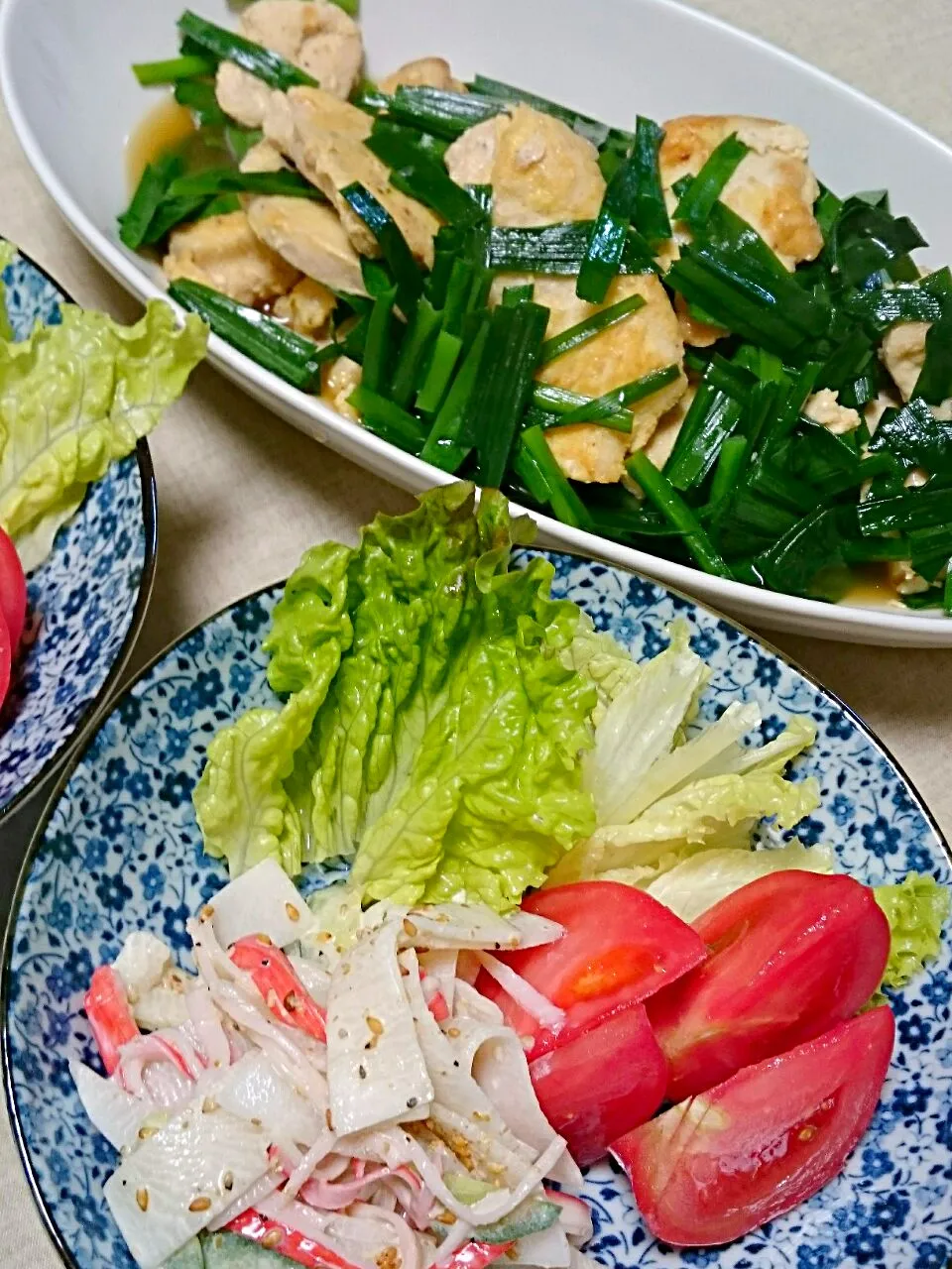 ☆今日の晩ごはん☆  にらとむね肉の炒め物  大根サラダ  お味噌汁|hamamaさん