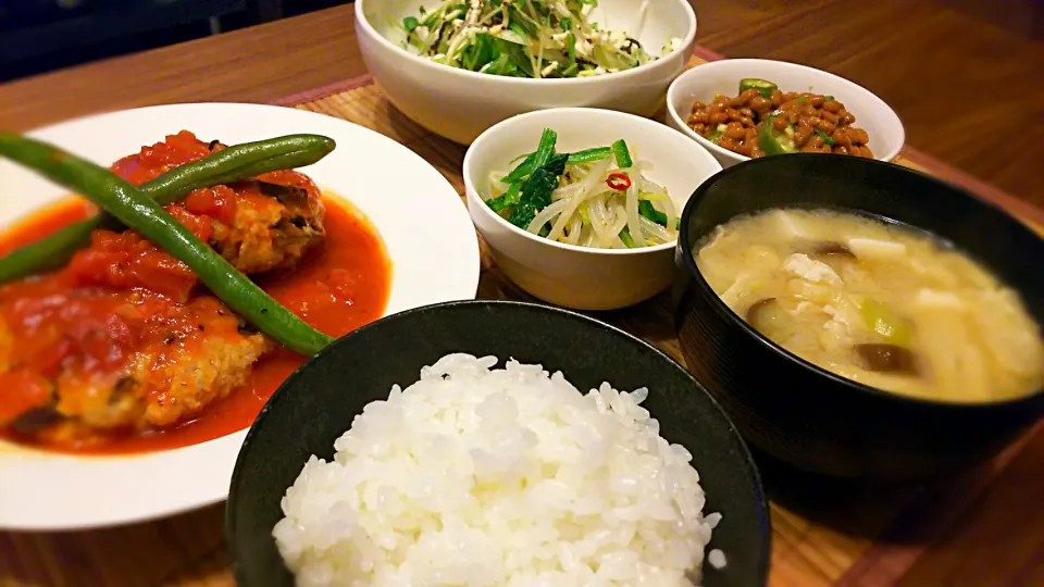 煮込ﾊﾝﾊﾞｰｸﾞ定食～
の晩ごはん✨|kaz(*･ω･)さん