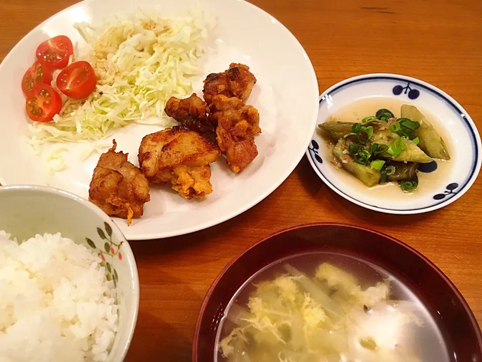 Snapdishの料理写真:4/9 夕飯♪ 鶏唐揚げ 茄子の煮物 野菜と卵のスープ|ikukoさん