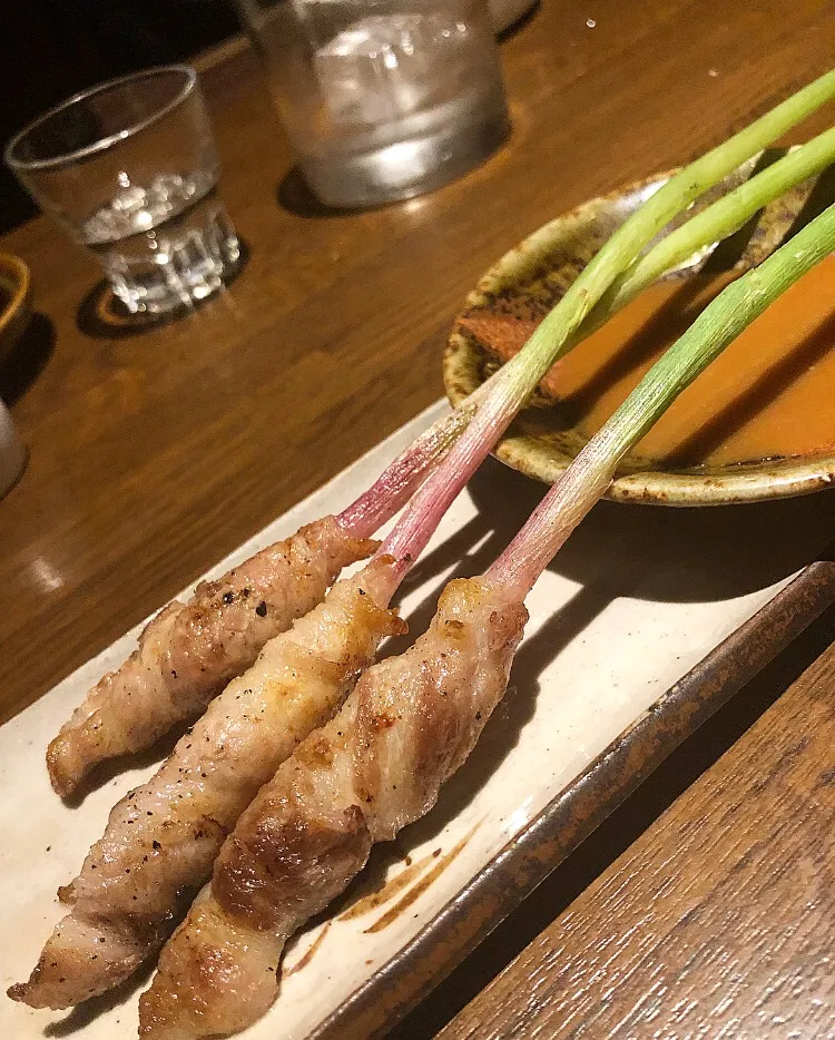 葉生姜の肉巻き 焼津 呑ん兵にて|ガク魁‼︎男飯さん