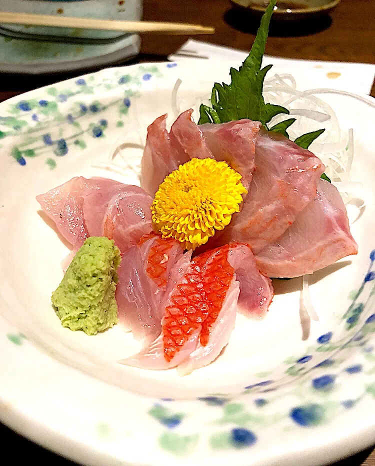 金目鯛の刺身 静岡.焼津 呑ん兵にて|ガク魁‼︎男飯さん