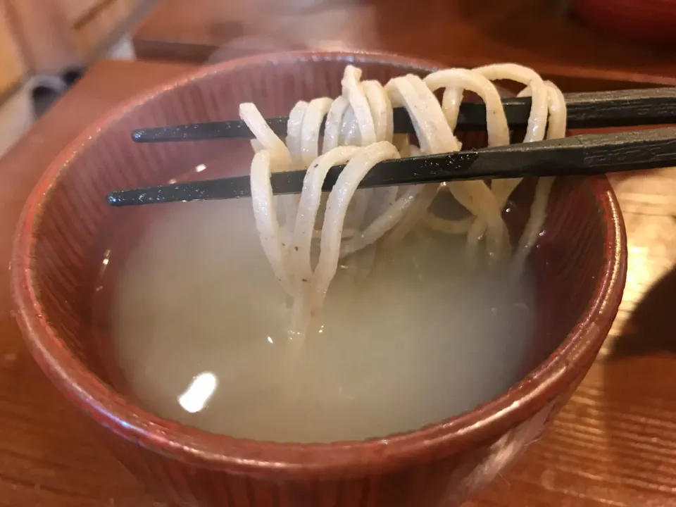 盛岡市のやまや！「挽き包む」そばを蕎麦湯で、食べるのが最高！|お家でbar!さん