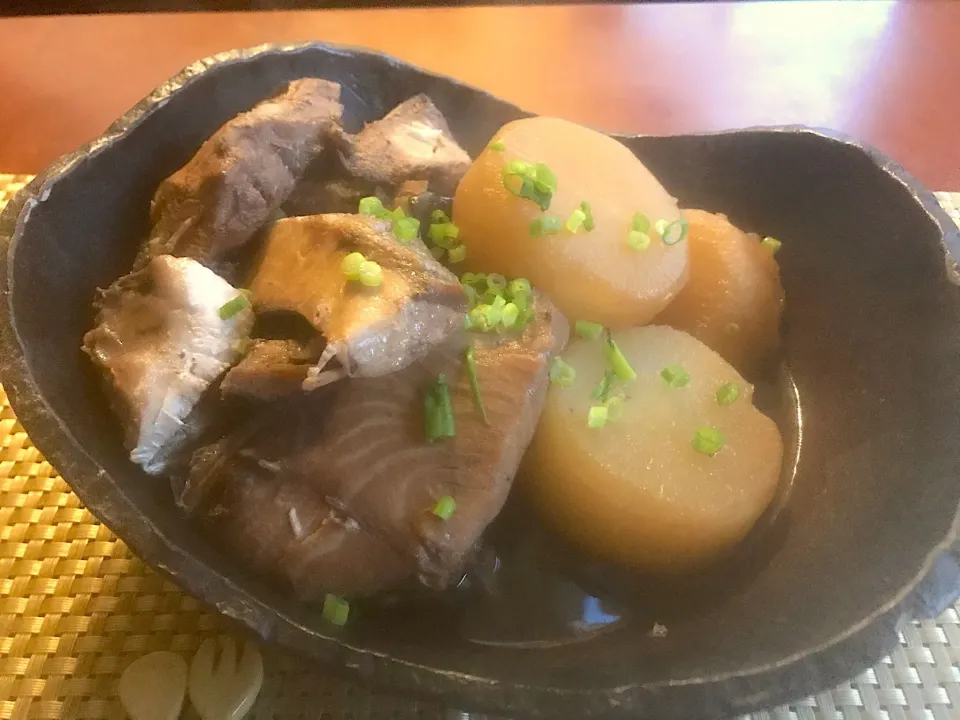 방어와 무의 조림🐟Simmered yellowtail w/radish🐟鰤大根|🌈Ami🍻さん