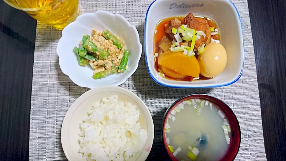 しじみの味噌汁、豚の角煮、インゲンの白和え|サトリさん