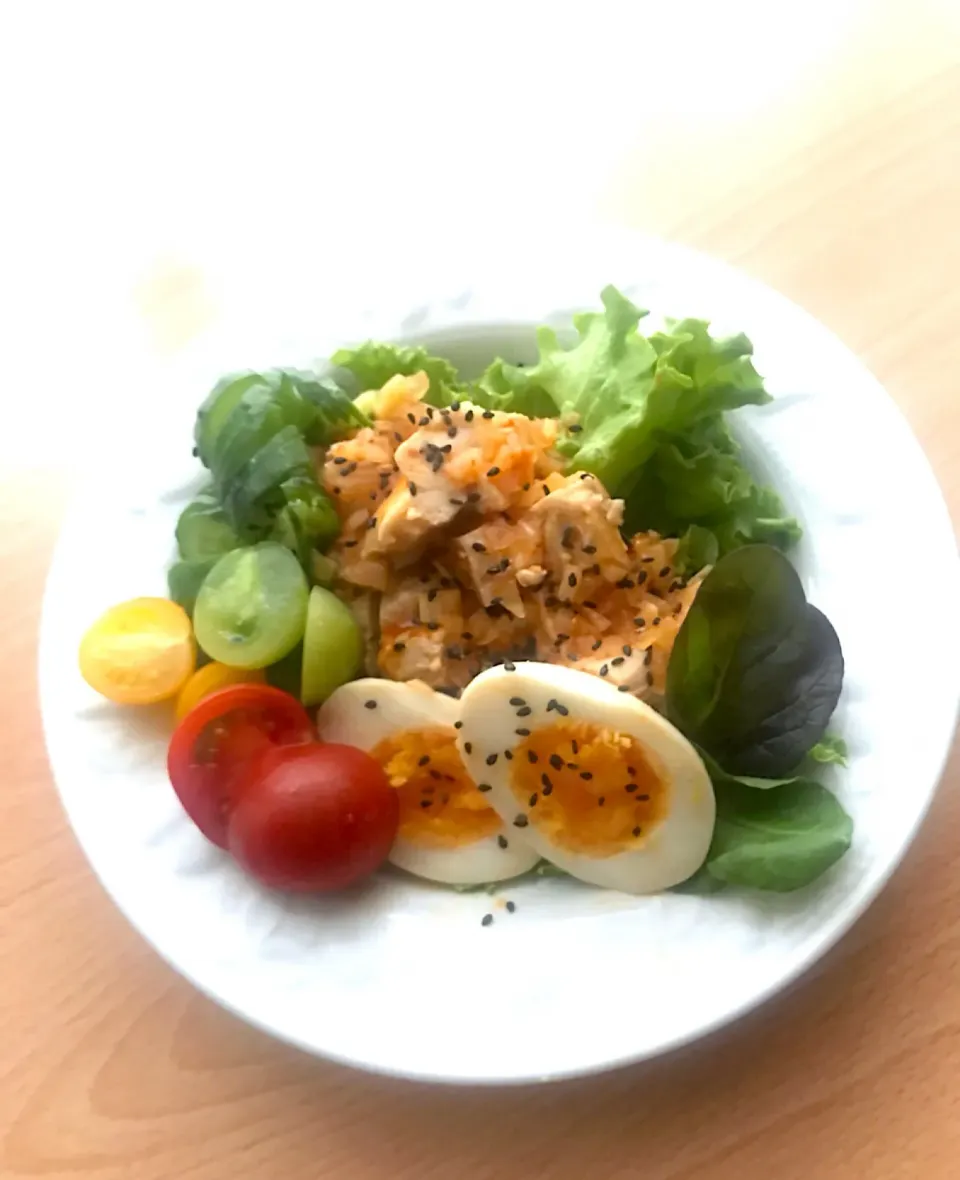 山本真希さんの料理 鶏胸肉と茹で卵の中華風冷菜👲を鶏モモ肉で🐔|とんちんさん