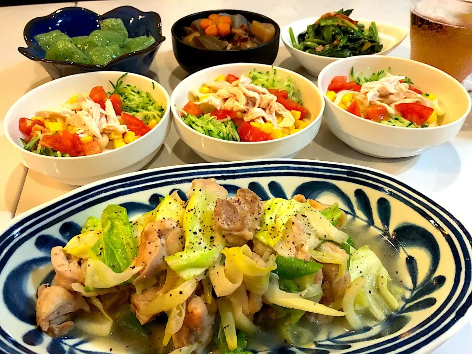 春キャベツとチキンのガーリック炒め&ゴマだれサラダうどん🥗|ハマちゃんさん