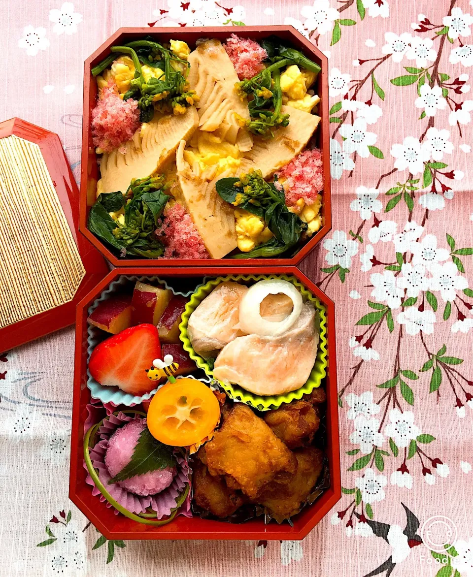 #お弁当  #お父さん弁当  #ヘルシー弁当  
#筍ご飯  #野菜多め  #お弁当じまん  #お花見弁当 
#デザートはイチゴと金柑 #小さな桜餅  #可愛い弁当 
 #サツマイモの蜂蜜レモン煮|Blueberry🫐さん