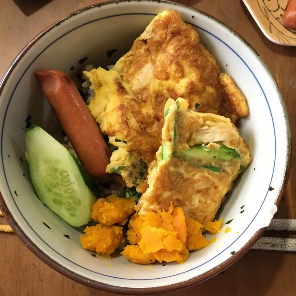 今日の朝ごはん🥚🎃|宙まめさん