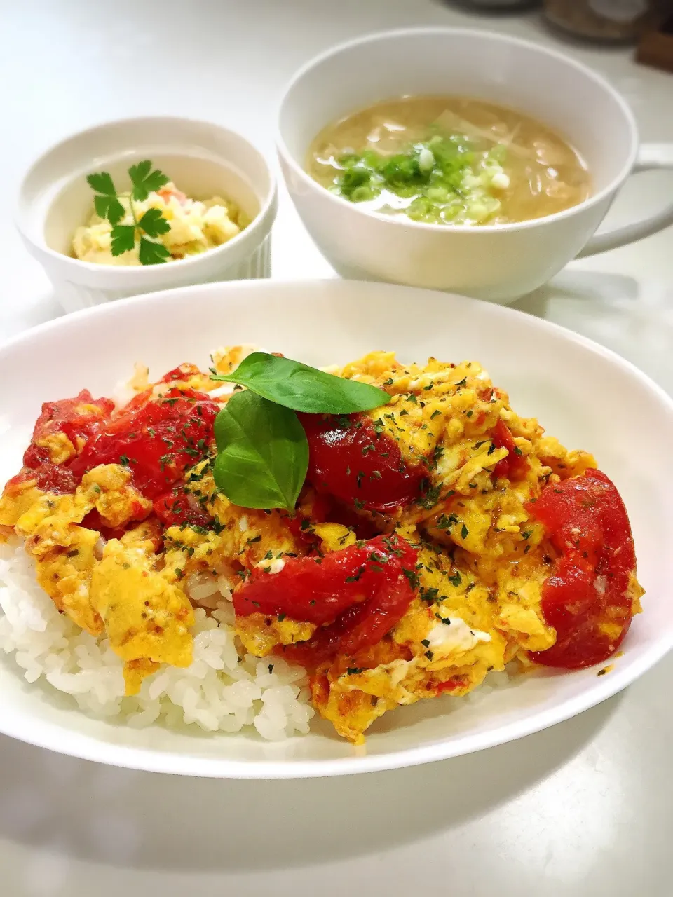 Snapdishの料理写真:#トマたま丼ランチ|みわさん