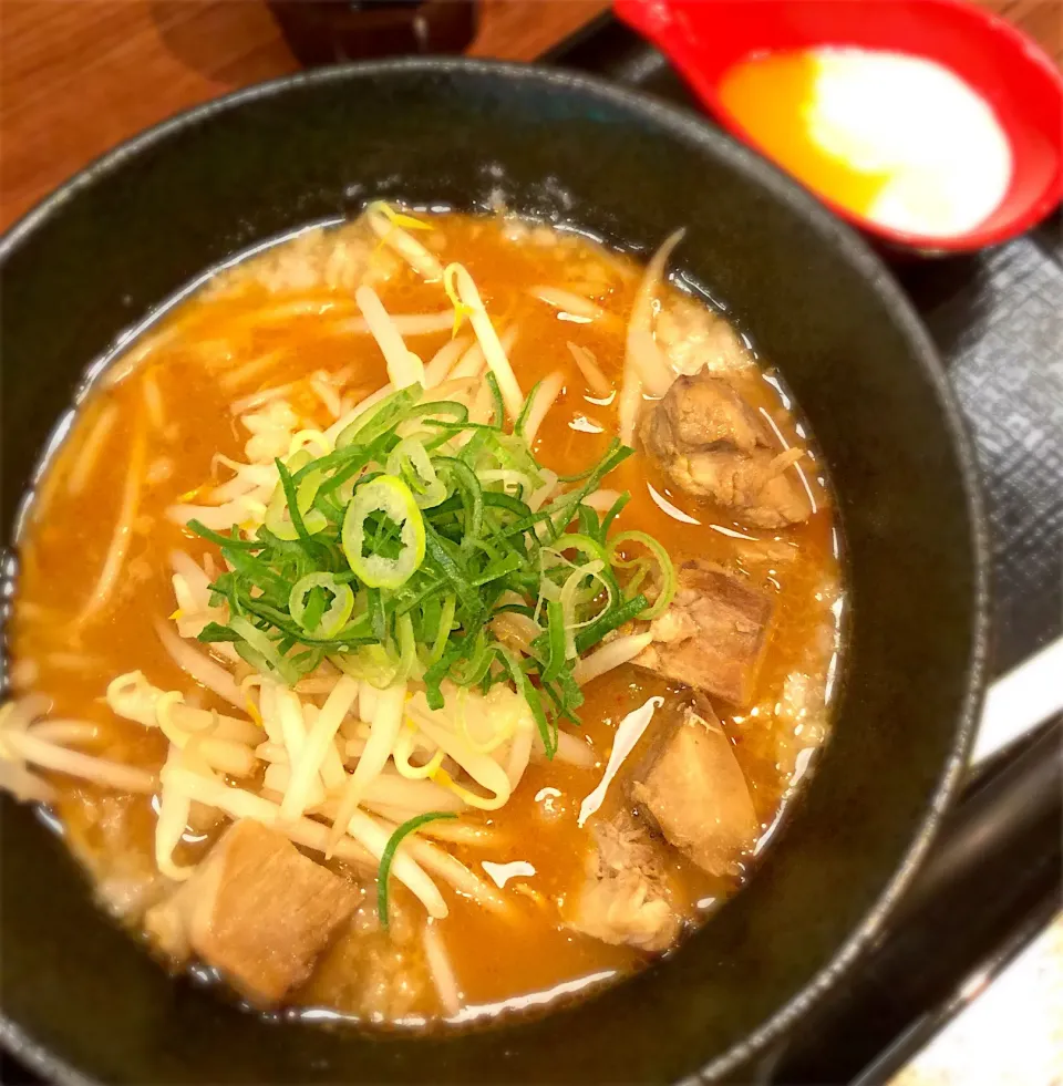 Snapdishの料理写真:Today's lunch. 辛味噌麺 かのと|hoppycowさん