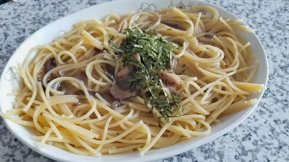 Snapdishの料理写真:和風きのこパスタ|あぁちゃんさん