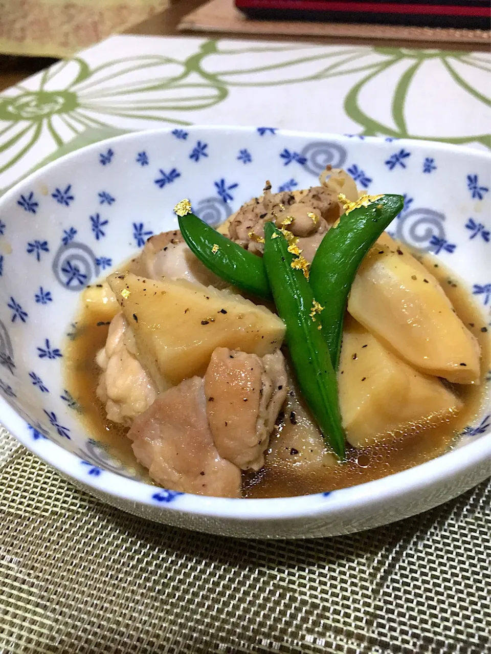 筍&スナップえんどう&
鶏肉の煮物🌿🌿🍚
春は楽しい😊|🌿ぴぴさん