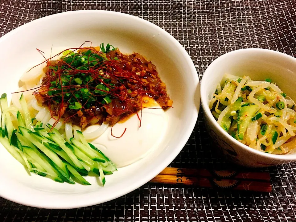 ジャージャー麺(うどん)&ナムル🧚🏻‍♀️|くろねこっく🐈‍⬛さん