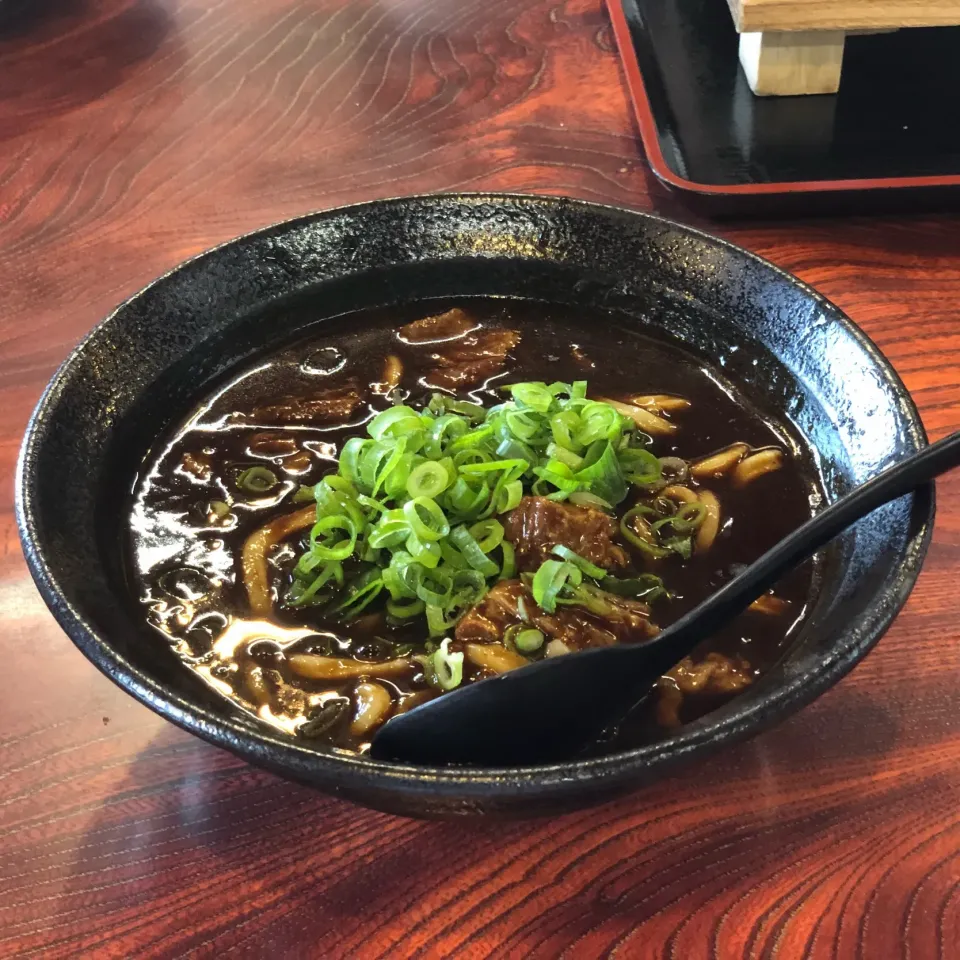 牛すじカレーうどん！|ひろゆきさん