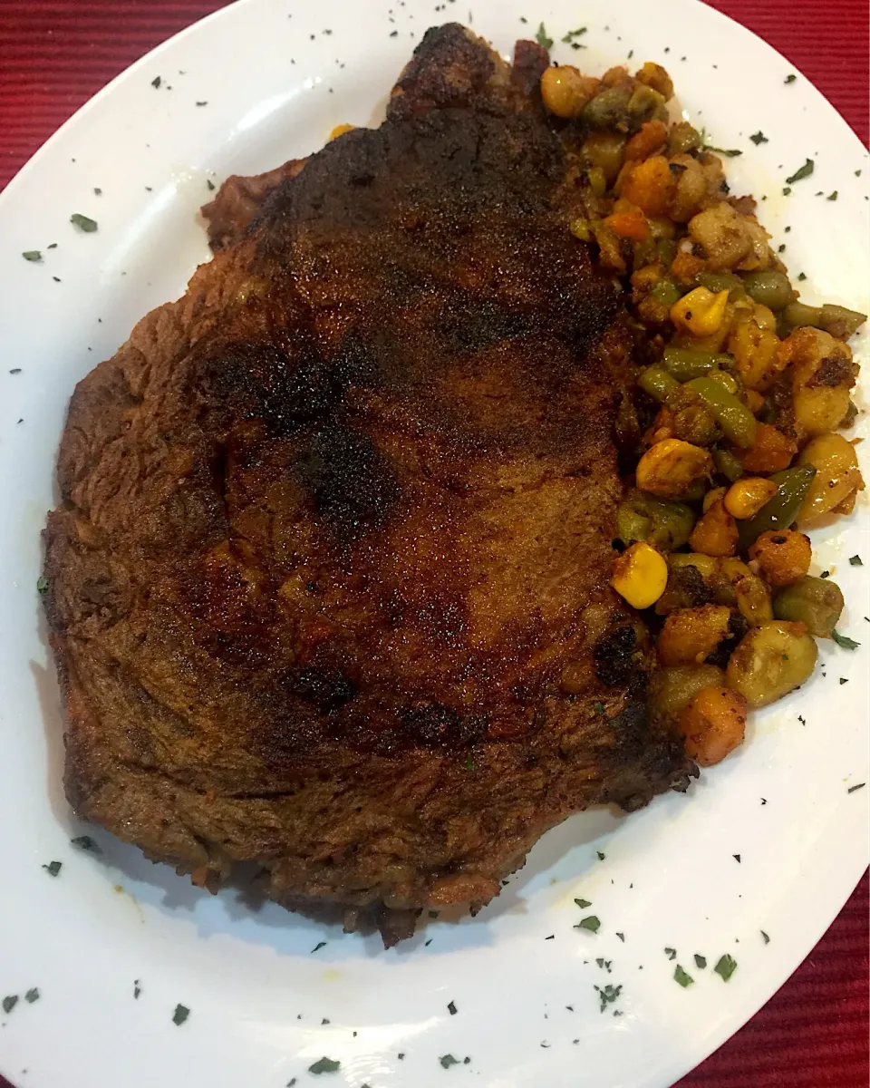 Ribeye Steak with veggies|Alma's Home Kitchenさん