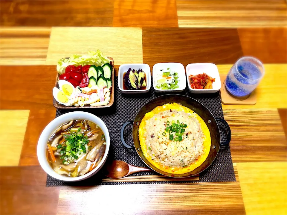 スキレットでチャーハン#スキレット#チャーハン #夜ご飯  #中華料理|ぼんぼんさん