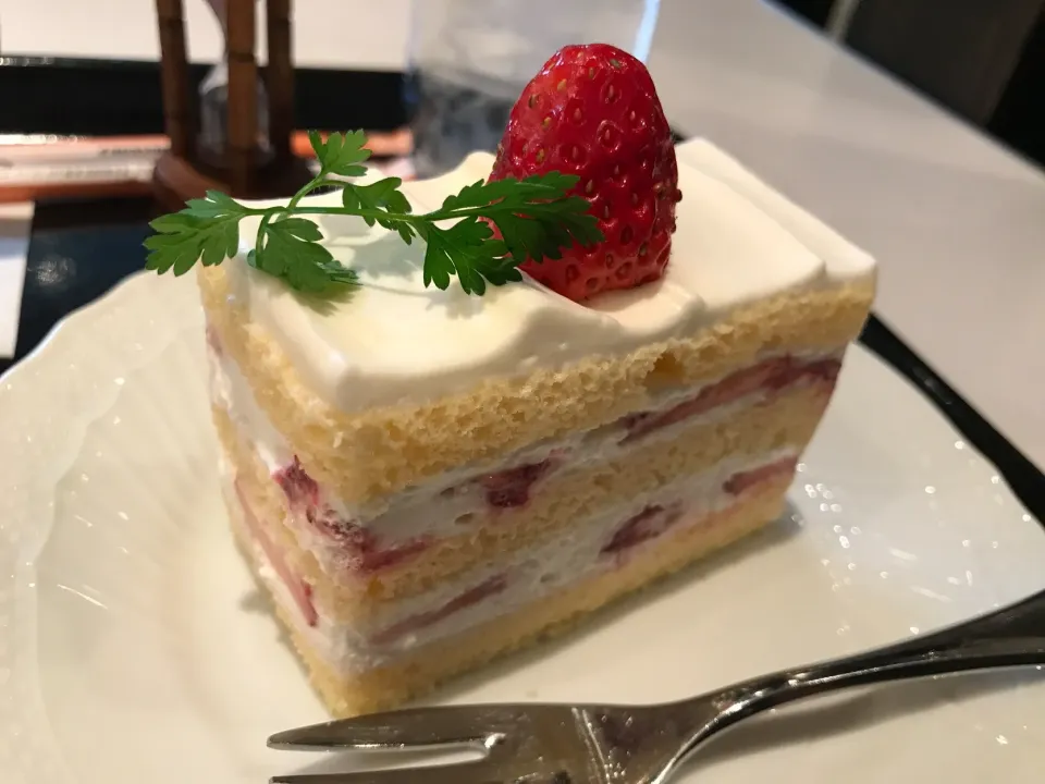 ショートケーキ|手品先輩さん