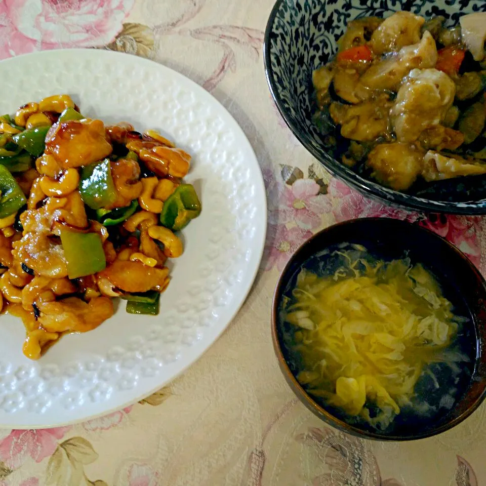 鶏肉とピーマンの辛味炒め
　　　　おしゃべりクッキング
根菜の中華風煮物
茗荷とキクラゲと卵のスープ|たえさん