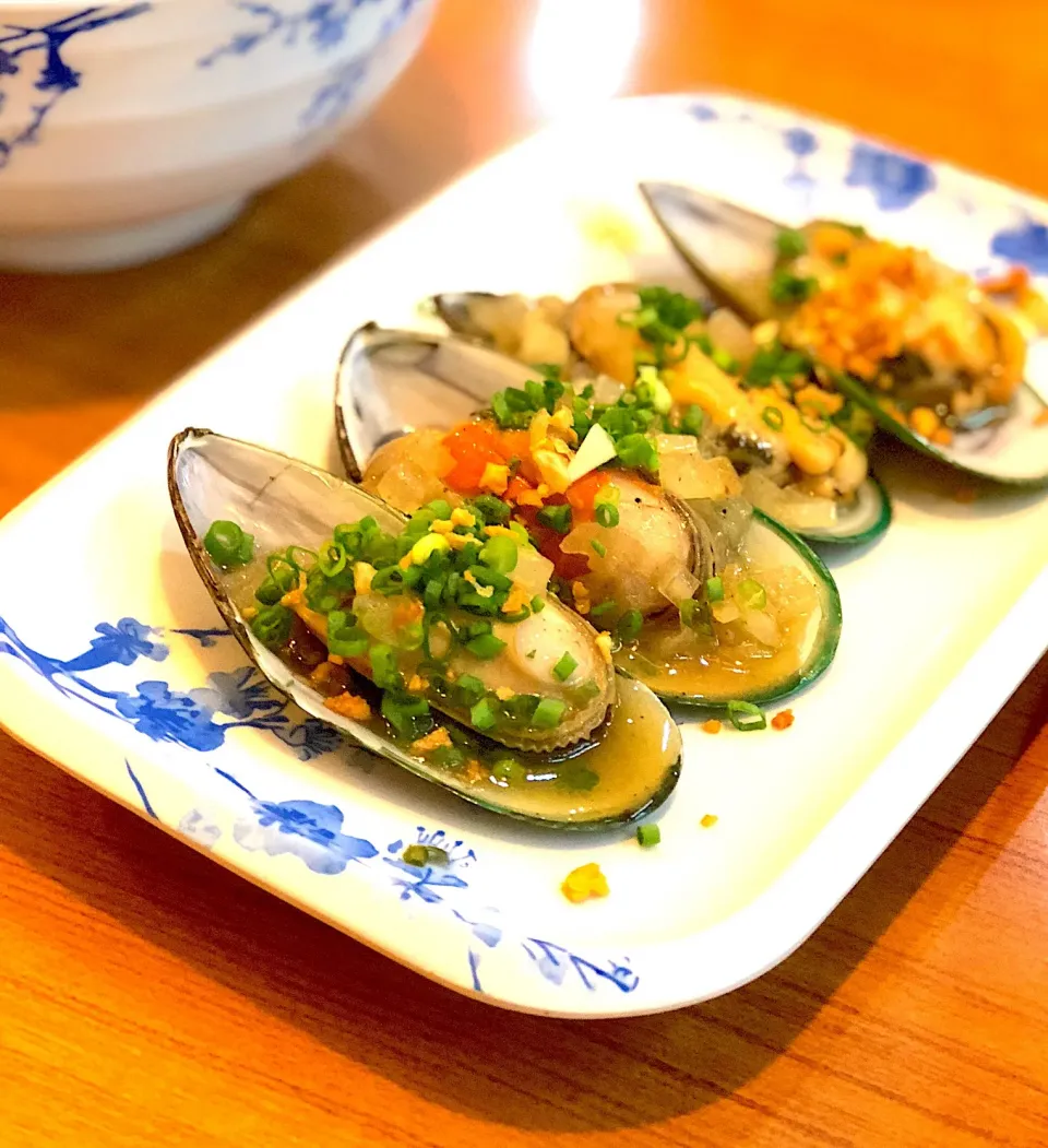 Mussel menu@ Tohkai Japanese Restaurant, BKK.|Chalinee Kalyanamitraさん