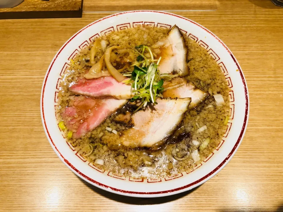 Snapdishの料理写真:朝ラーメン(まったり味) 蔵出し醤油&チャーシュー|THE SUNSEAさん