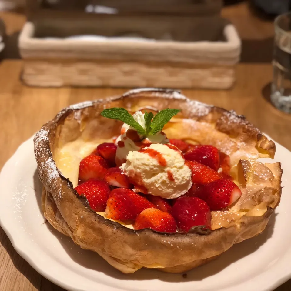 いちごとマスカルポーネムースのダッチベイビーパンケーキ🥞🍓|Makigelinaさん