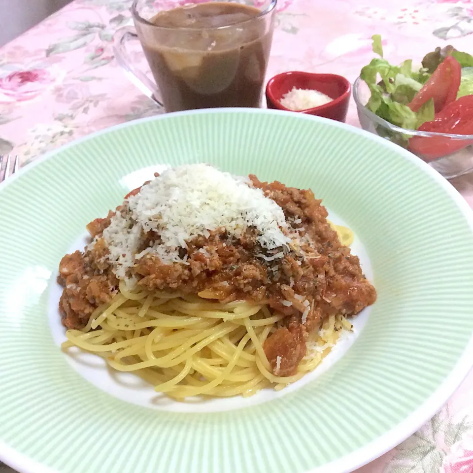 削りたて！  #パルミジャーノ・レッジャーノ たっぷりのミートソースランチ( ´∀｀)💕|夢ーテルさん