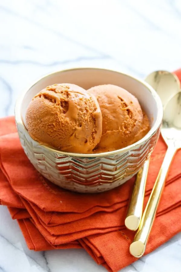 Thai milk tea ice cream|페이さん