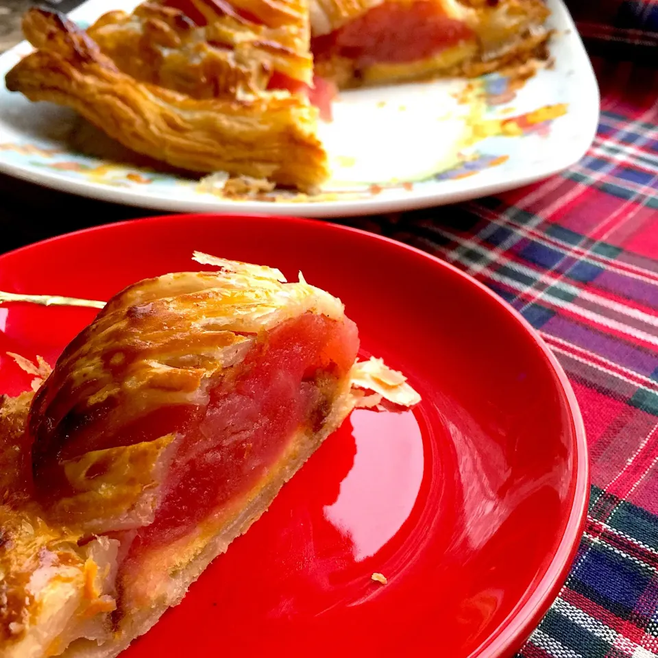 Snapdishの料理写真:#applepie  #アップルパイ  #手作りスイーツ  #紅玉りんご  #焼き菓子  #疲れた時には甘いお菓子を|Blueberry🫐さん