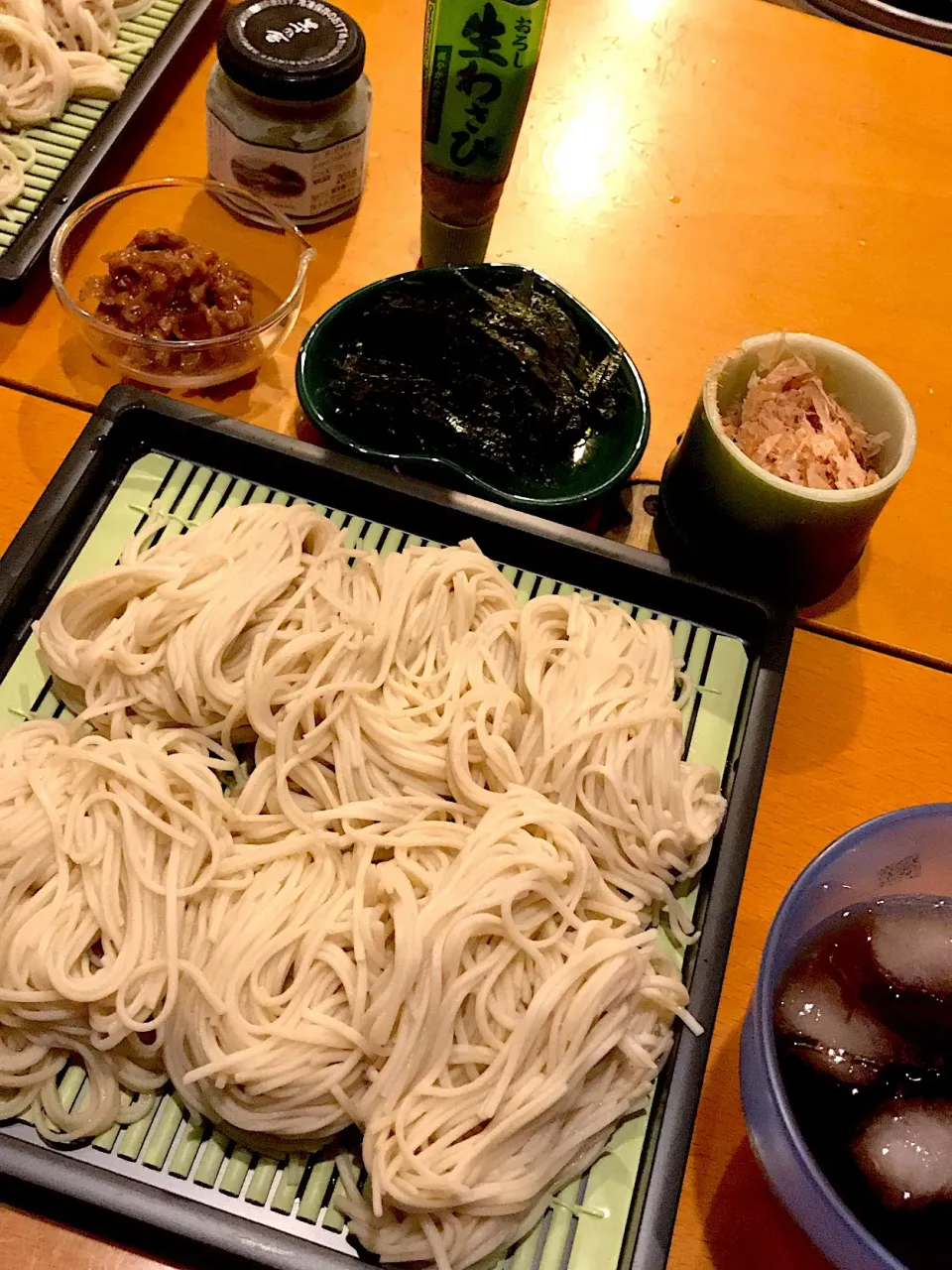 ざる蕎麦  更科風  刻み海苔  かつお節削り  たたき梅干し  青柚子胡椒  生わさび   昆布だしつゆ|ch＊K*∀o(^^*)♪さん