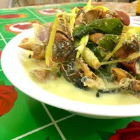 Snapdishの料理写真:Sepit Ketam Masak Lemak (Resepi Mamanab)|Azarith Sofia Azizさん